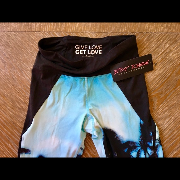 Betsey Johnson Exercise Capri Tropical Size S - Picture 8 of 8